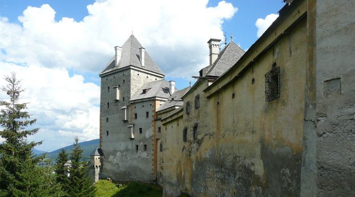Замок Моосхам: зловещее наследие мрачного средневековья