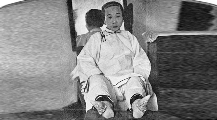 «Лотосовые ножки»: изящная и невыносимо болезненная китайская традиция