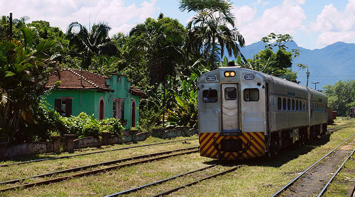 Экспресс Серра Верде: головокружительный железнодорожный маршрут в Бразилии