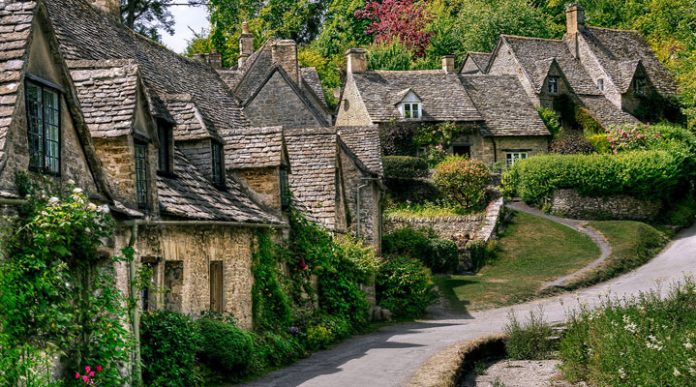 Бибери: самая красивая старинная деревня Великобритании бибери великобритания