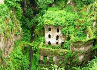 Долина мельниц в Сорренто — живописные руины в самом центре итальянского курорта