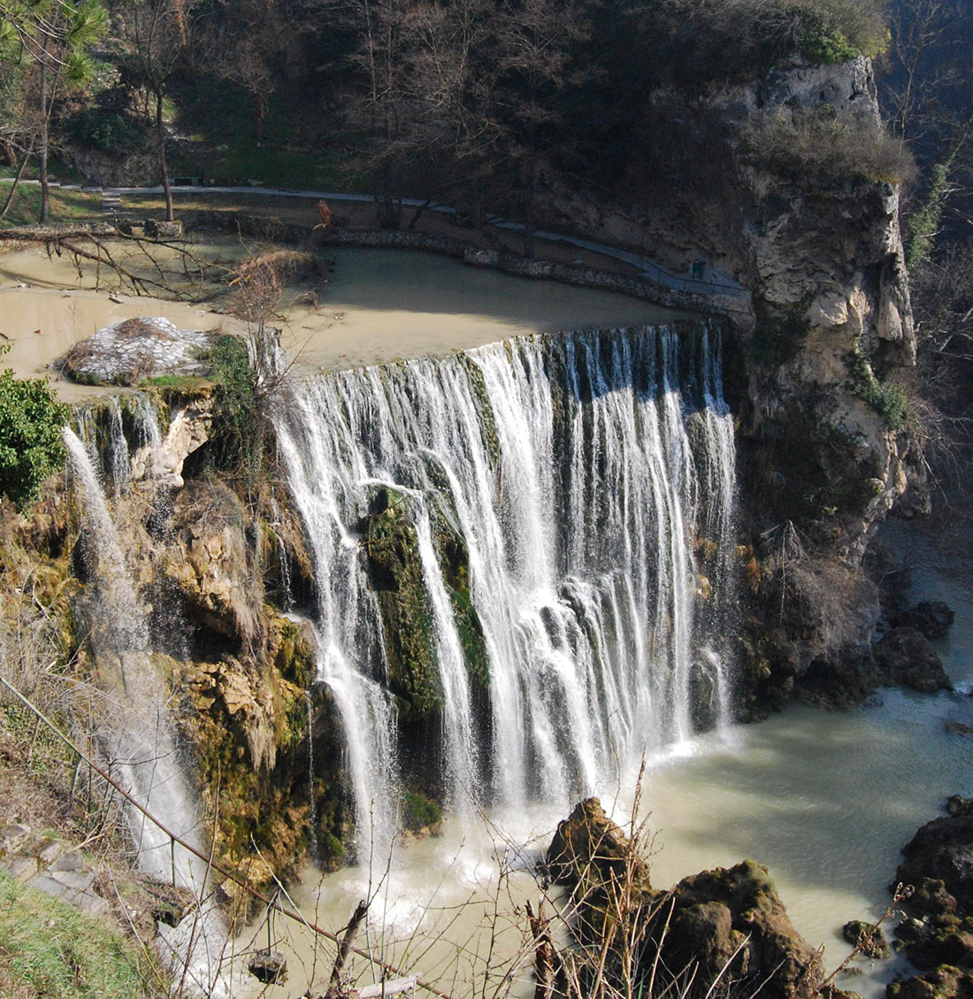 самые живописные водопады Европы