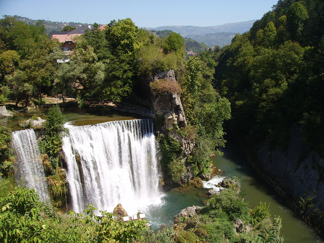 самые живописные водопады Европы