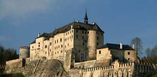 Чешский Штернберг: исполинская жемчужина Сазавской долины