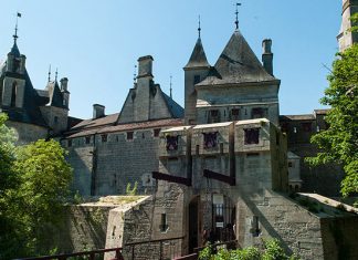 Замок Ла-Рошпо: средневековый шик в современной Бургундии