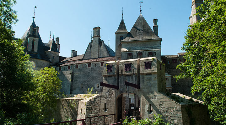 Замок Ла-Рошпо: средневековый шик в современной Бургундии