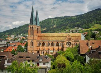 Брегенц — чудесный городок на берегу Боденского озера