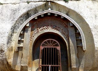 Барабарские пещеры: древний рукотворный бункер, которому больше двух тысяч лет