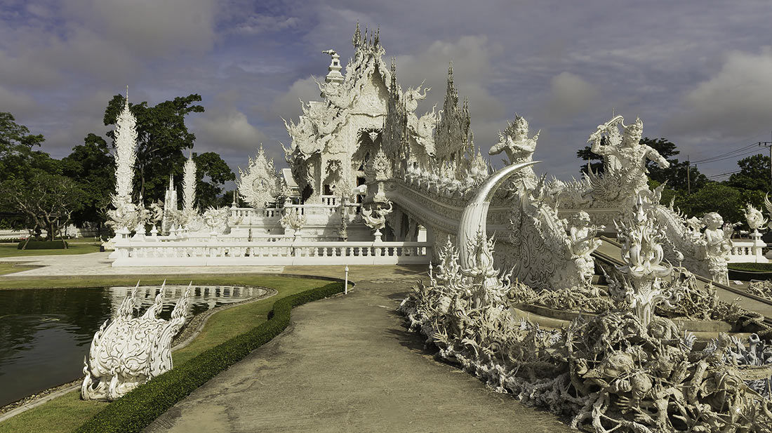 белый храм Ват Ронг Кхун
