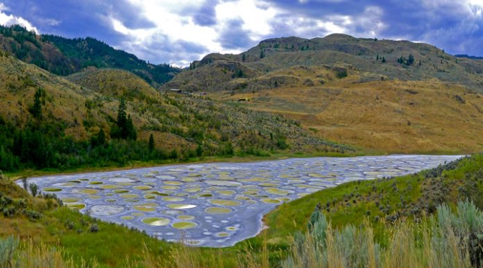 Клилук: пятнистое озеро с другой планеты