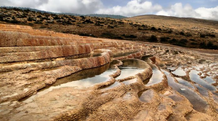 Террасы Бадаб-е-Сурт: травертиновое чудо природы