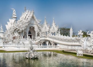 Белый храм Ват Ронг Кхун: самый удивительный и необычный буддийский храм