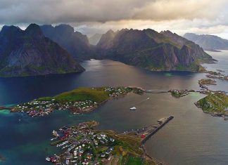 Лофотенские острова с высоты птичьего полета. Дух захватывает! (ВИДЕО)