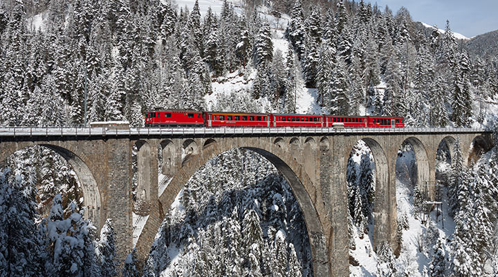 Бернина Экспресс: незабываемое путешествие по самой высокой железной дороге в мире