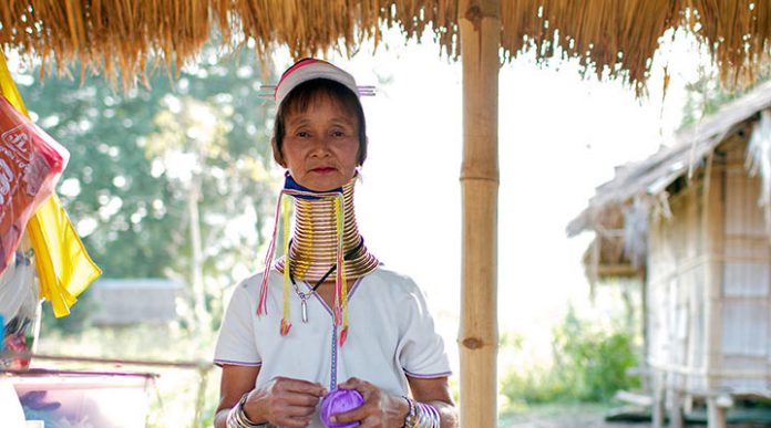 Шейные кольца женщин падаунг: боль, красота и способ выживания