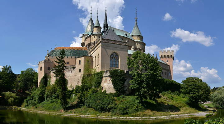 Бойницкий замок: один из самых посещаемых памятников истории в  Центральной Европе