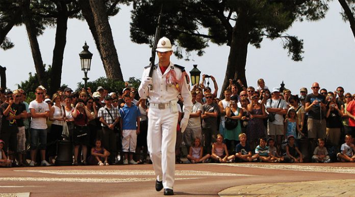 Самые переполненные места мира: ТОП-10 мест, где больше всего людей