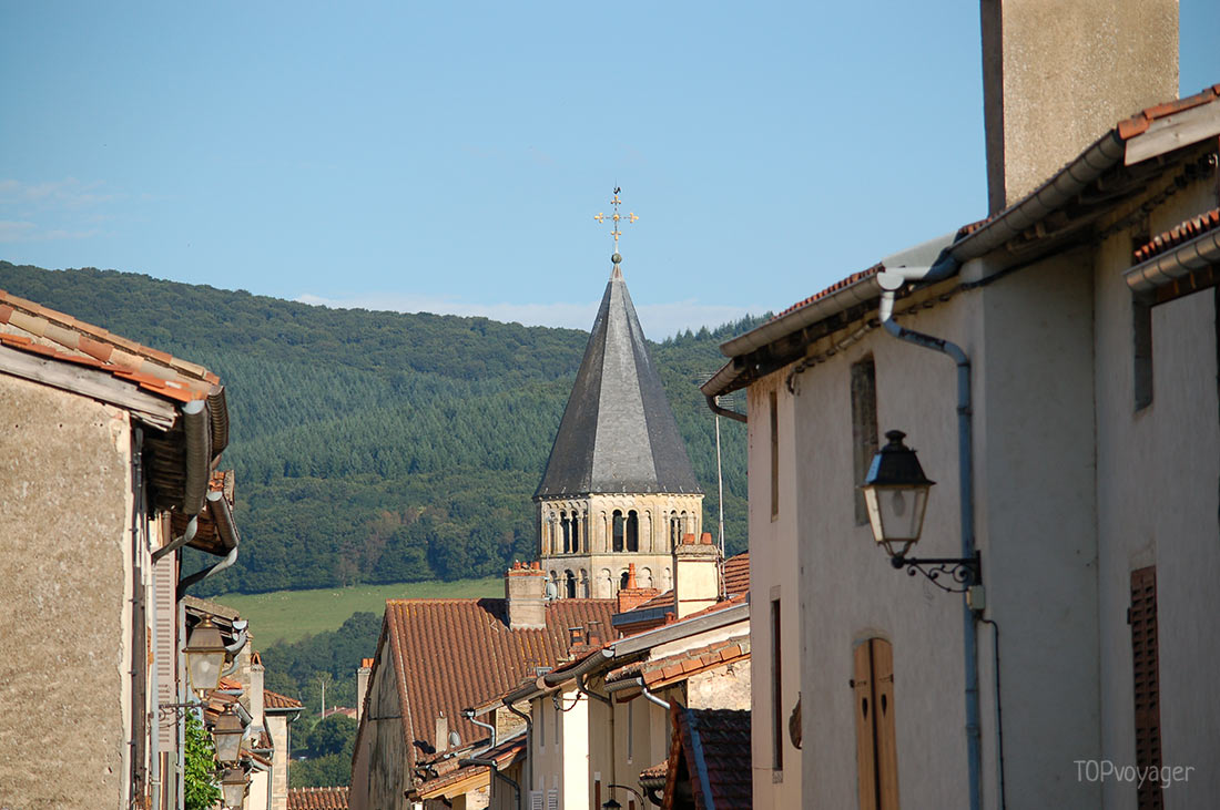 Купол церкви во французском городке Клюни
