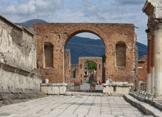 Самые интересные исторические места, которые восхитят настоящих ценителей