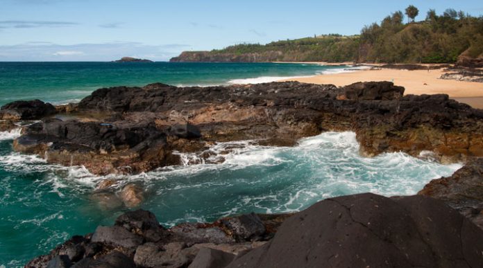 Самые опасные пляжи мира: места, на которые лучше смотреть издалека