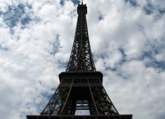 Как отдохнуть весной во Франции: лайфхаки и советы для бюджетного путешествия