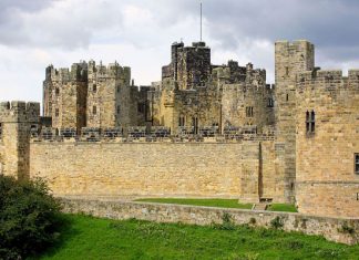 Замок Алник: место, где снимали фильм о Гарри Поттере