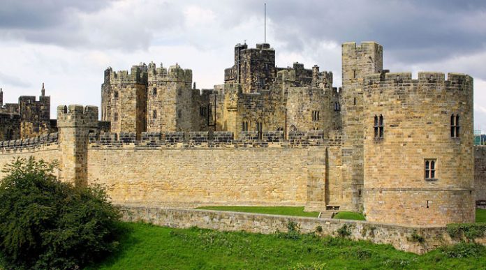 Замок Алник: место, где снимали фильм о Гарри Поттере