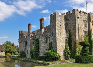 Замок Хивер: легендарный дом детства английской королевы