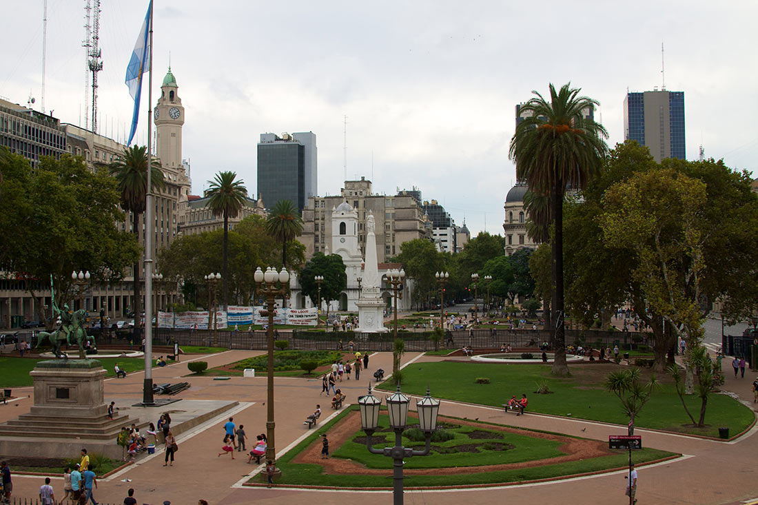 Площадь Мая в Буэнос-Айресе