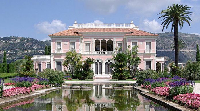 Французская Ривьера: 11 всемирно известных мест, которые обязательно нужно увидеть