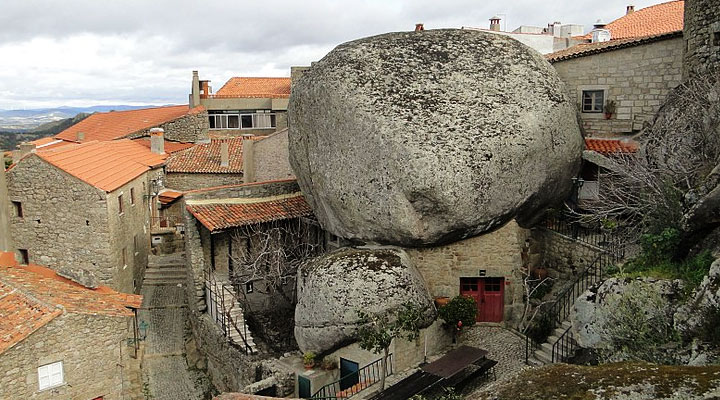 Деревня Монсанто: самая колоритная и самая португальская деревня Португалии