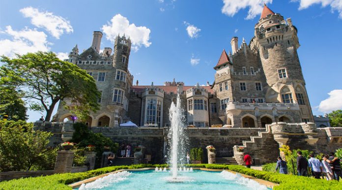 Каса Лома: удивительный замок в самом центре Торонто