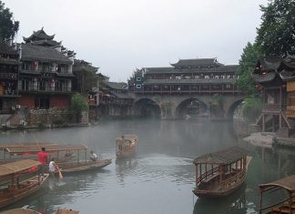 ТОП-10 поразительных древних городов Китая