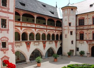 9 самых роскошных замков и дворцов Тироля