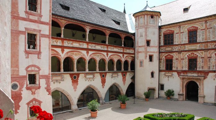 9 самых роскошных замков и дворцов Тироля