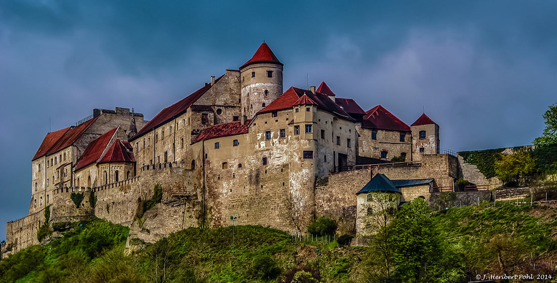 замок Бургхаузен
