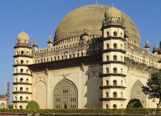 Мавзолей Гол Гумбаз: акустическое чудо, созданное древними мастерами