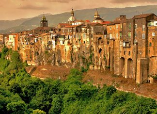 Сант’Агата де’Готи: средневековый шарм миниатюрного города над пропастью