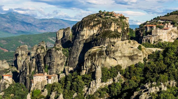 ТОП-10 городов, уютно затерявшихся высоко в горах