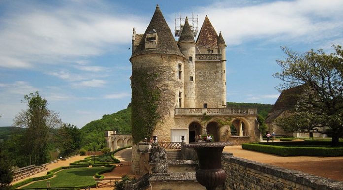 Шато Миланд: средневековая жемчужина Аквитании