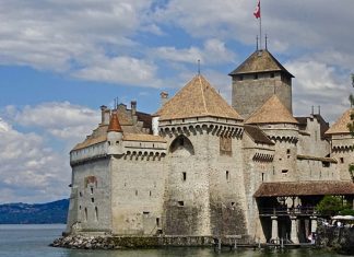 Шильонский замок: одно из красивейших мест Швейцарии