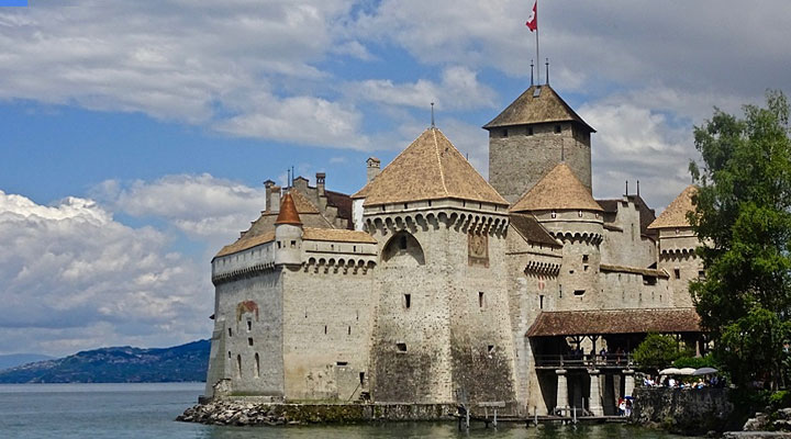 Шильонский замок: одно из красивейших мест Швейцарии