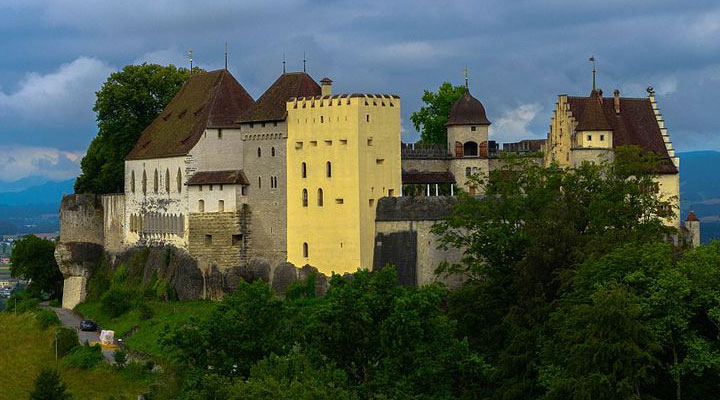 Замок Ленцбурга: один из самых старых и значимых замков Швейцарии