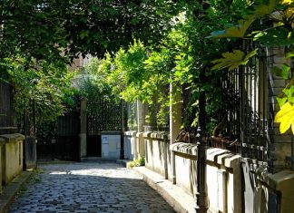 10 уютных улочек Парижа, которые скрыты от глаз туристов