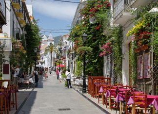 Марбелья: престижный курорт, залитый жарким испанским солнцем