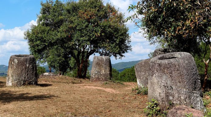 «Долина кувшинов» в Лаосе: самое загадочное место на Земле, окутанное тайной тысячелетий