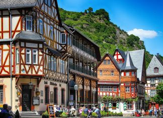 Бахарах: уютный немецкий городок в долине Рейна