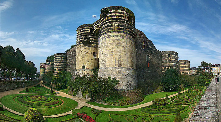 Анжерский замок: один из самых масштабных и древних замков Франции