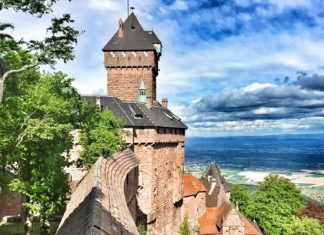 Замок Верхний Кёнигсбург: одна из самых посещаемых средневековых крепостей Эльзаса