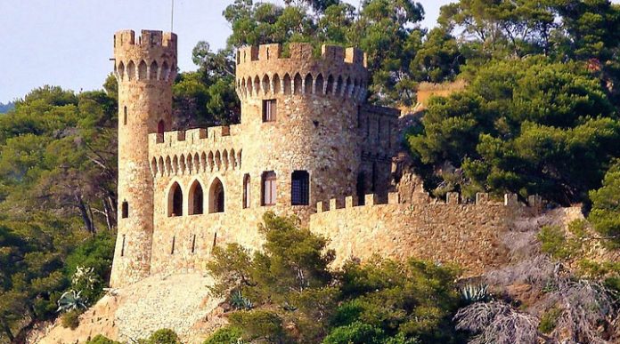 Куда поехать из Барселоны: лучшие идеи для поездки одного дня